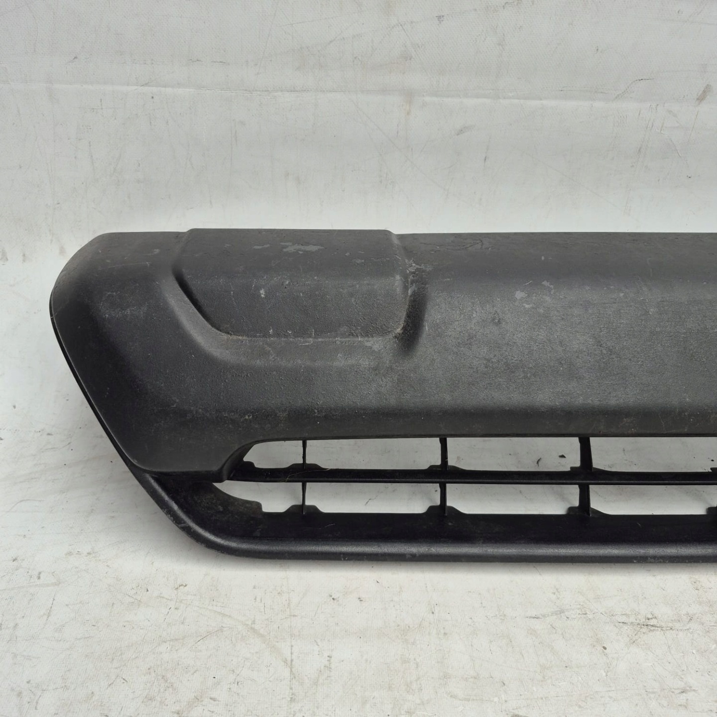 TOYOTA TACOMA II 11-15 grid central