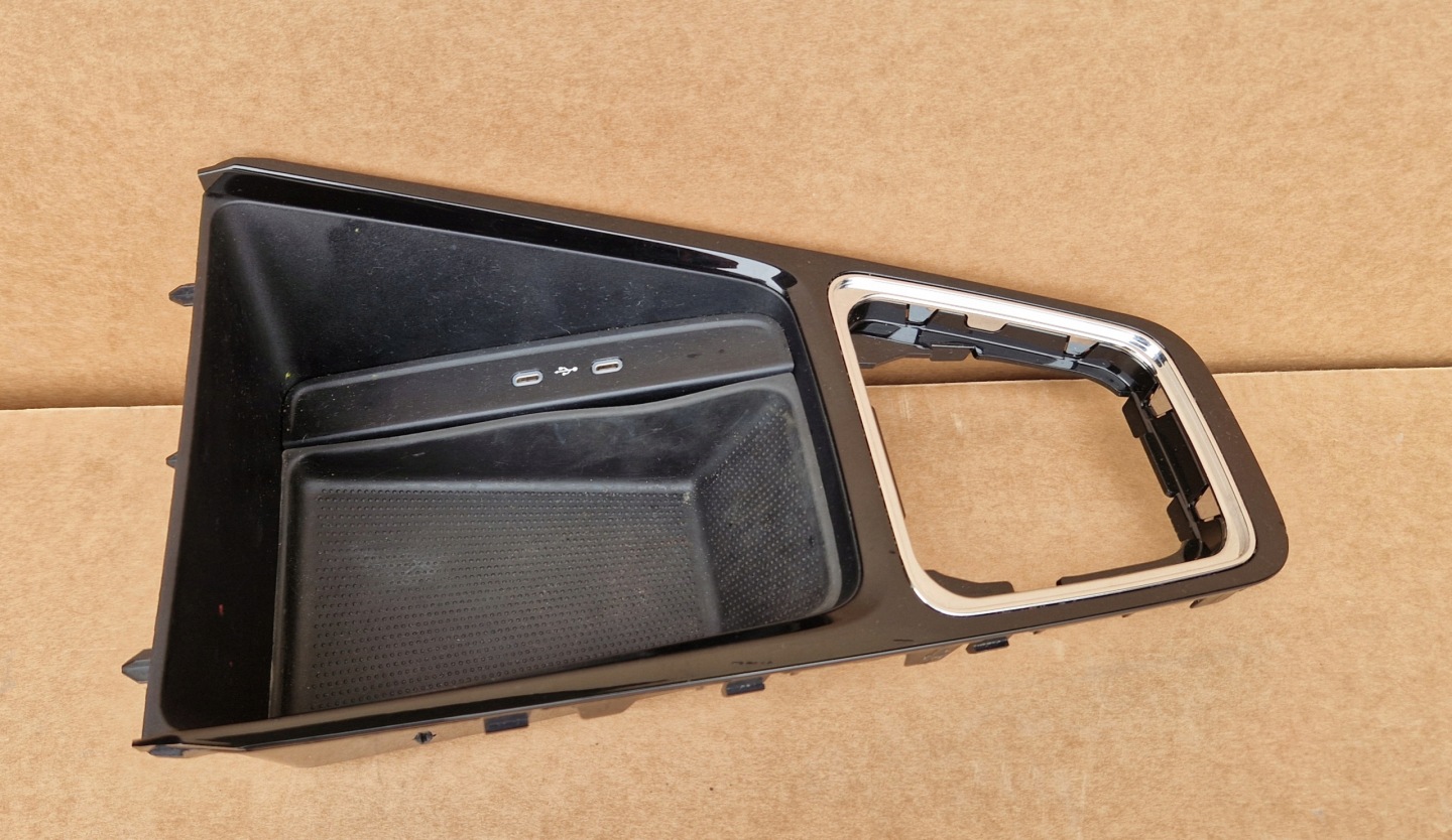 frame TUNELU PIANO BLACK USB 5E4863212E original IDEAL