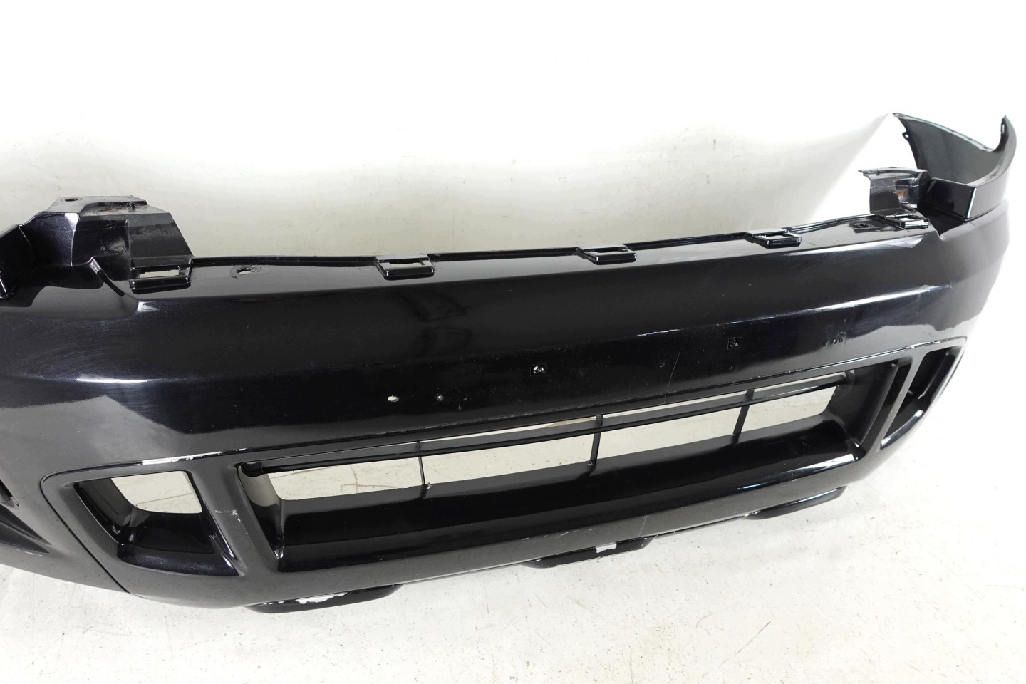 nárazník predok predný FORD RANGER 5 V 11-15 2011-2015 AB3917C831