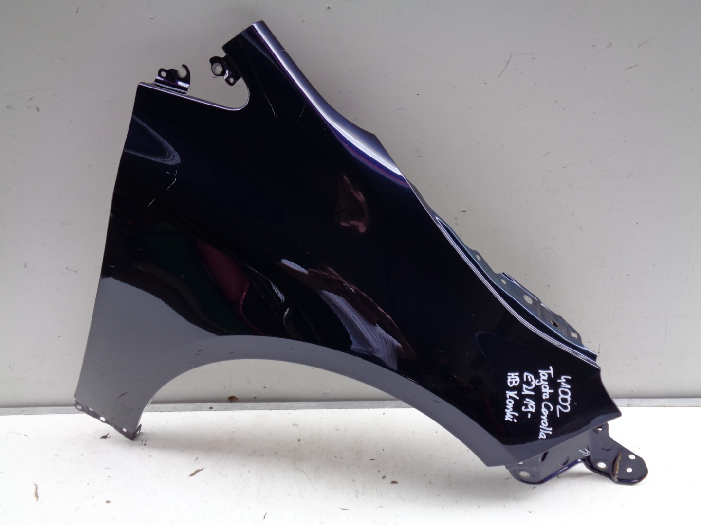 fender right front TOYOTA COROLLA E21 19- HB KOMBI NR 41002