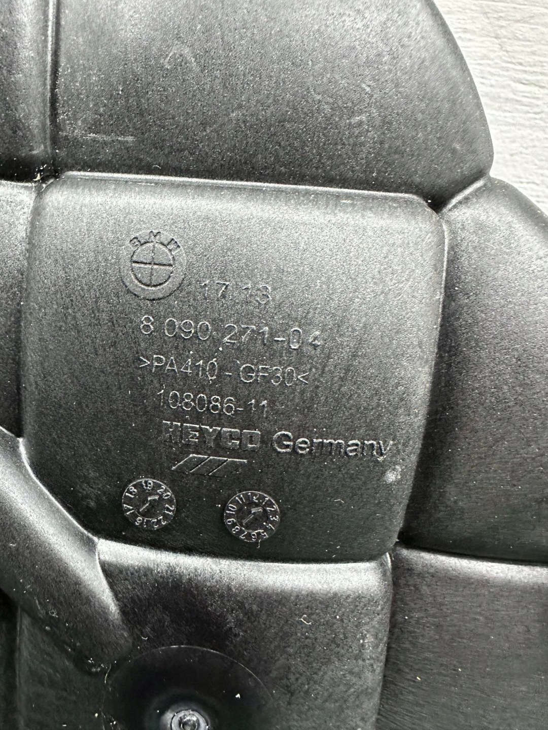 ekspanziona posuda BMW M5 F90 8090271