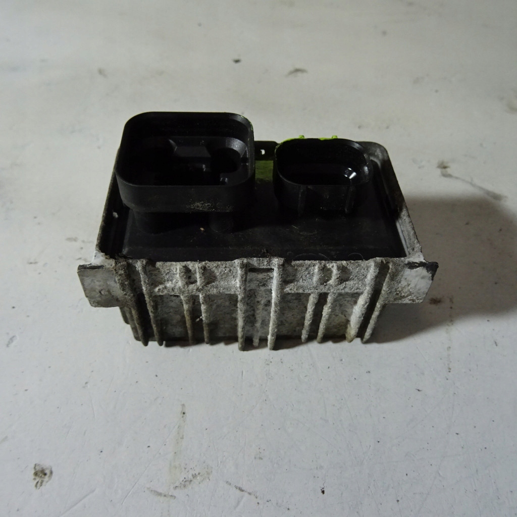 FORD TRANSIT CUSTOM 2.2TDCI relay plugs