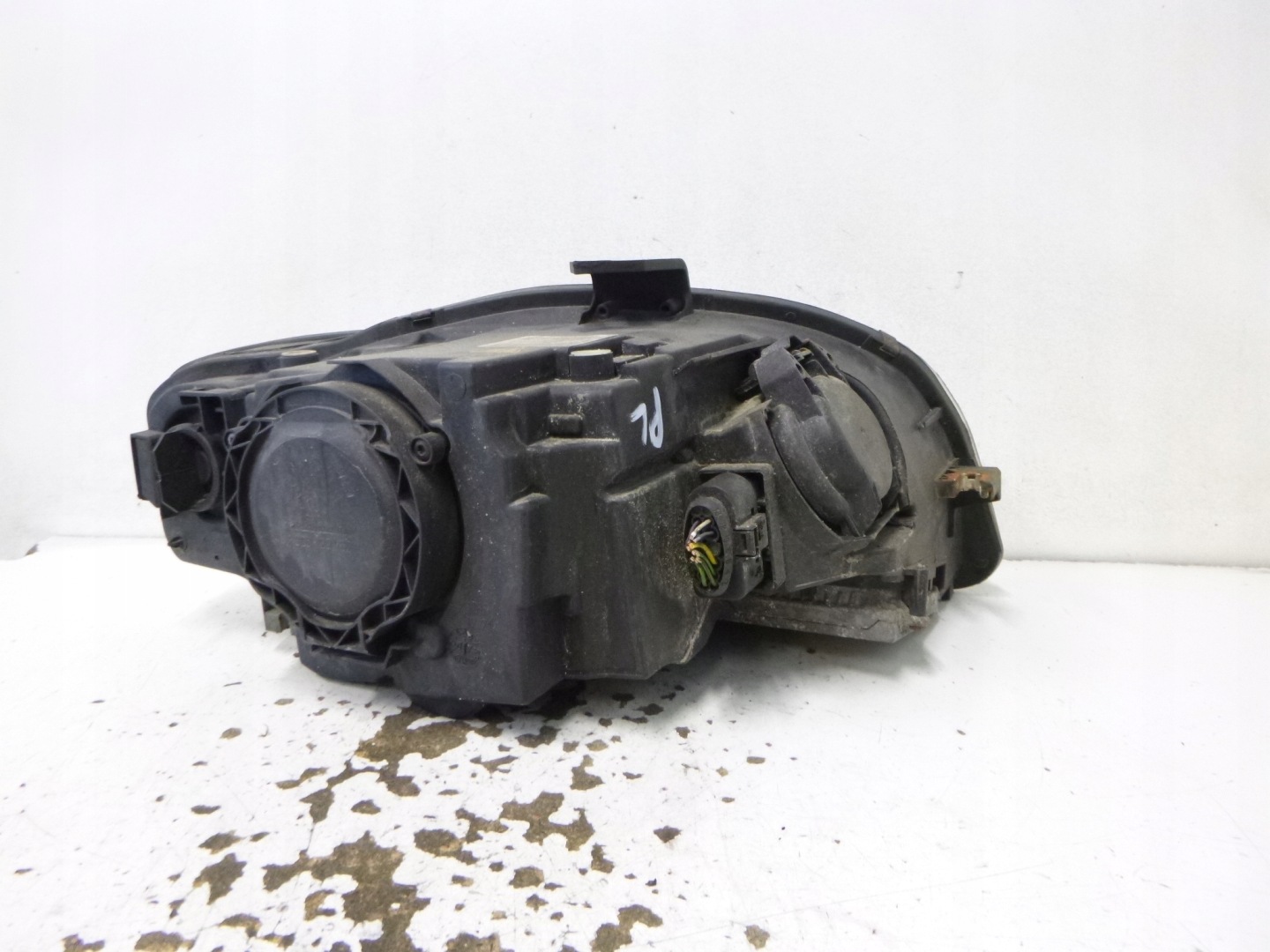 light front left Audi A4 B7 Bi-Xenon 8E0941003BM 2007r. OE