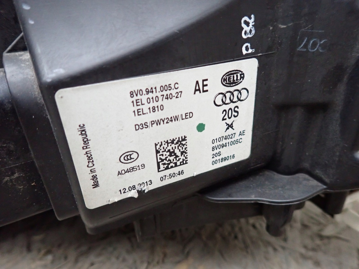 light left REFLEKTOR left BI XENON AUDI A3 8V 2012-2015R 8V0941005C