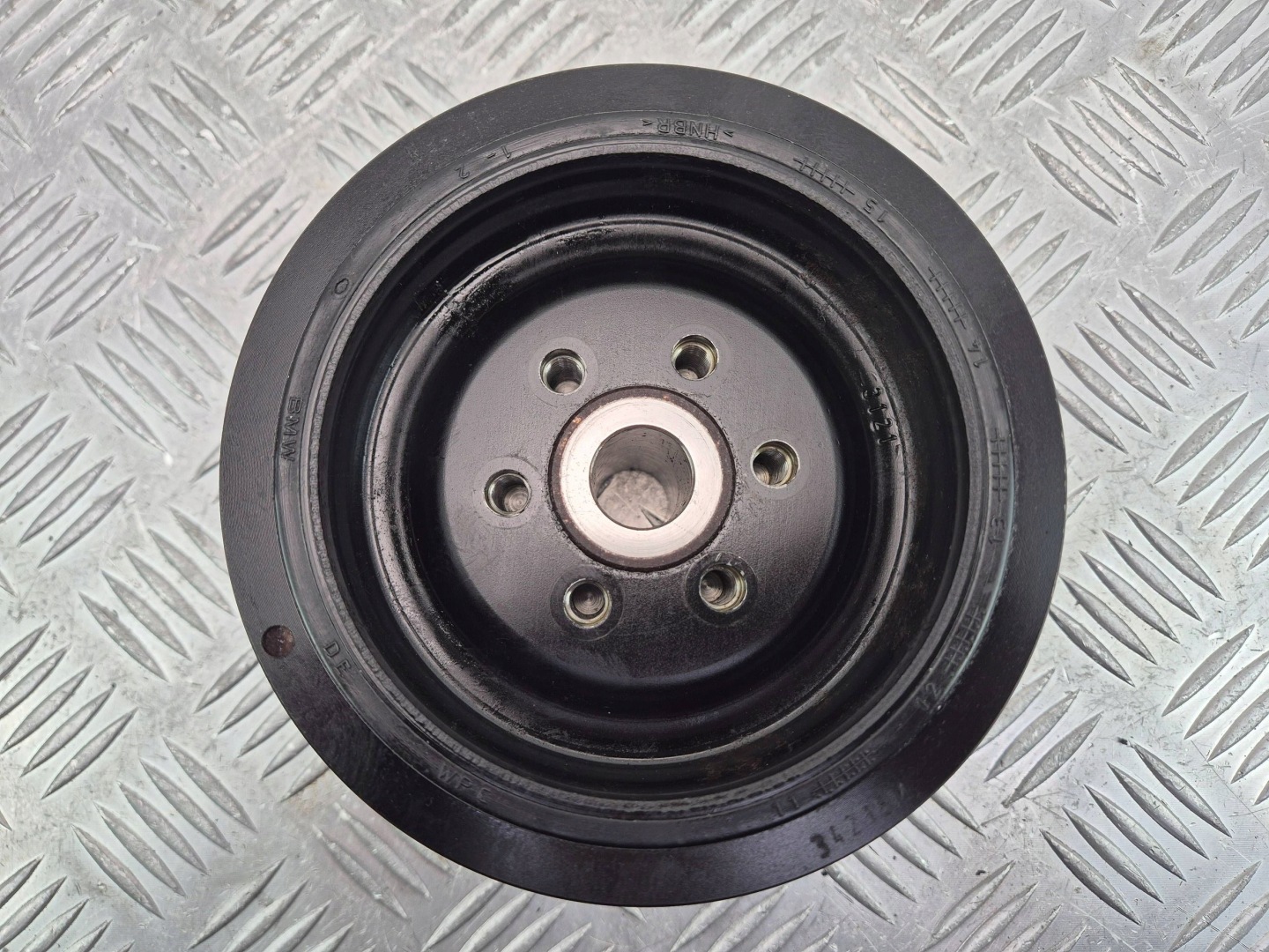 BMW X1 E84 xDrive 28i crank pulley 1962330 N20B20A