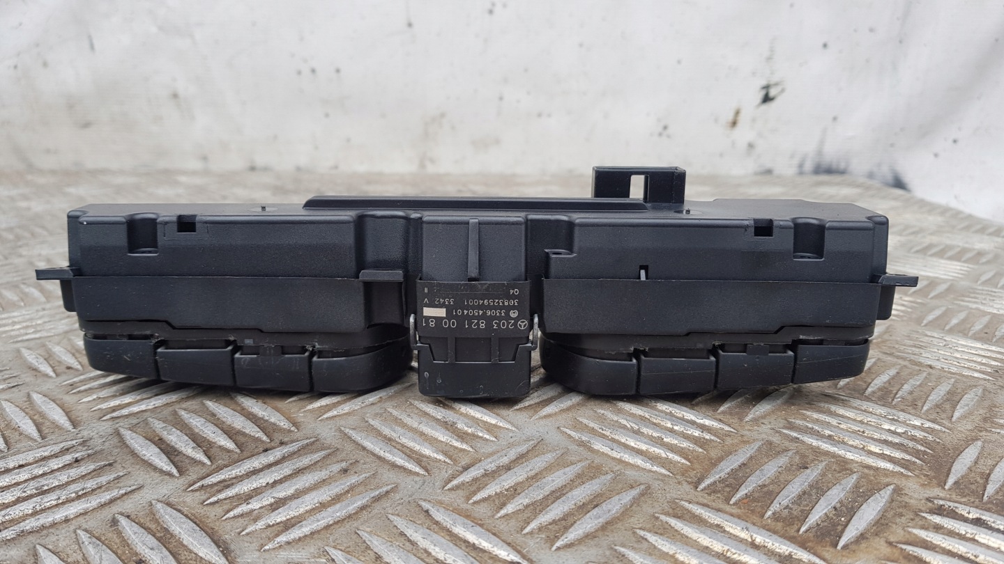 MERCEDES W203 PANEL STEROWNIANIA Commandes