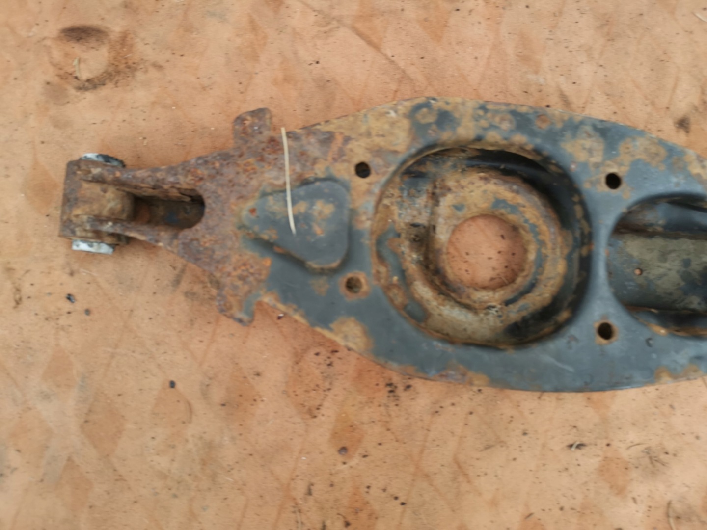 Querlenker unterer kombi heck w124 mercedes hinten w210