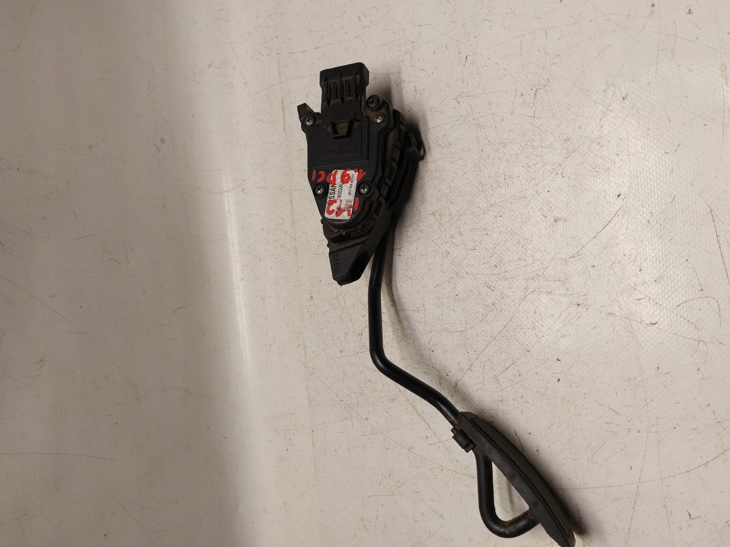 potentiometer accelerator pedal Nissan PRIMERA P12