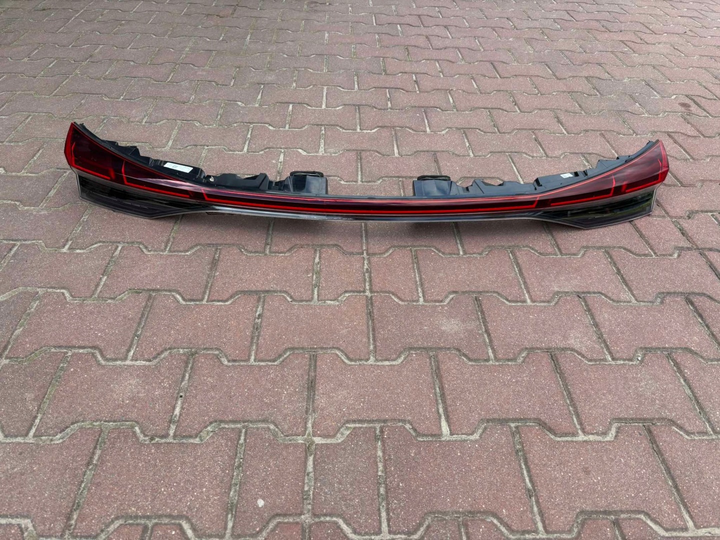 Licht mitte heck AUDI Q4 E-TRON 89A945095