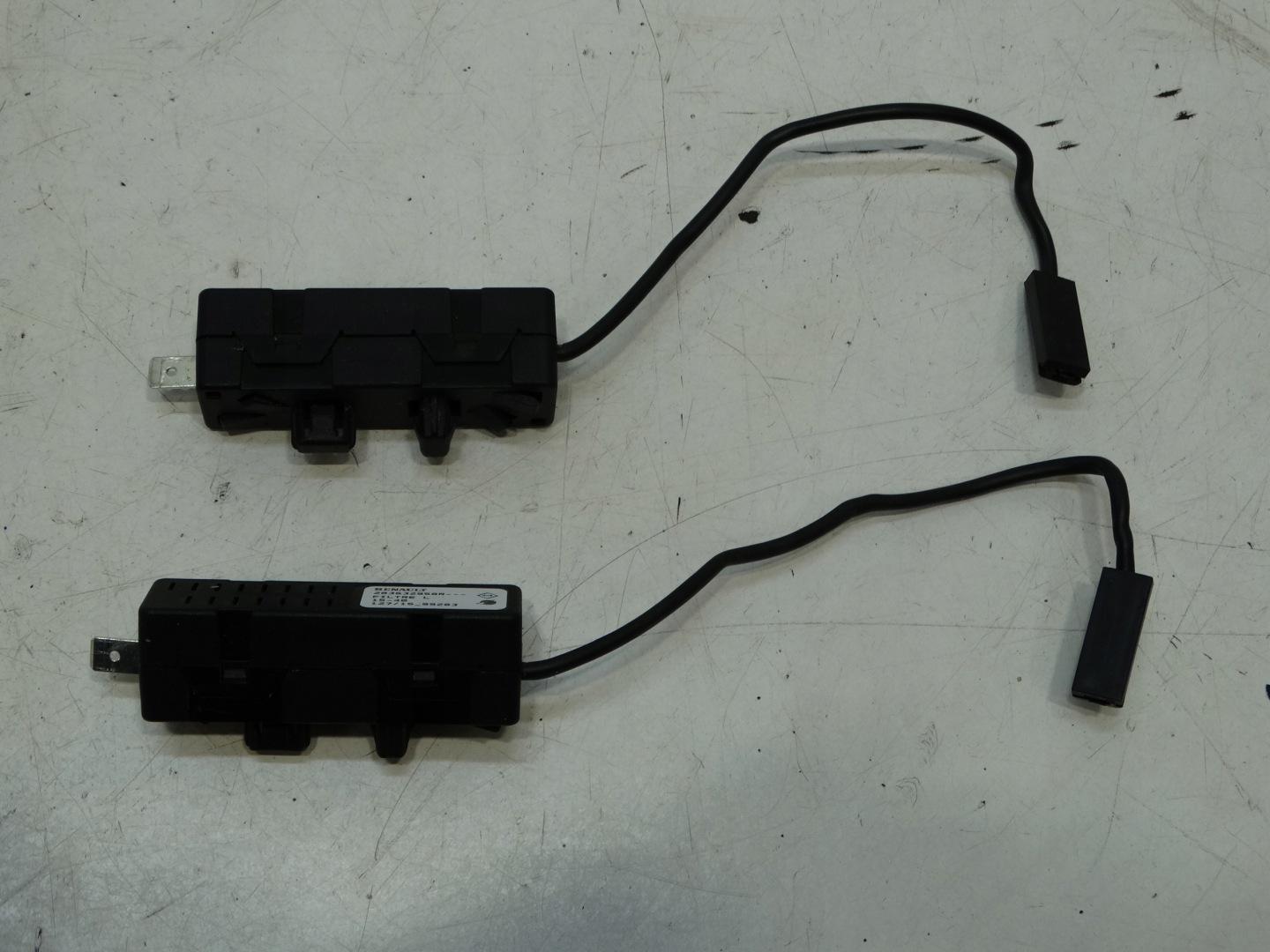 amplifier ANTENY RENAULT ESPACE V 283632958R