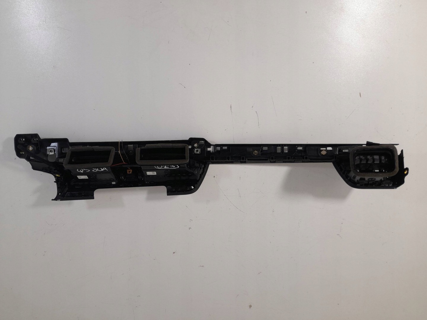 Audi Q5 80A SQ5 FY frame kratki air conditioning devices (U216)