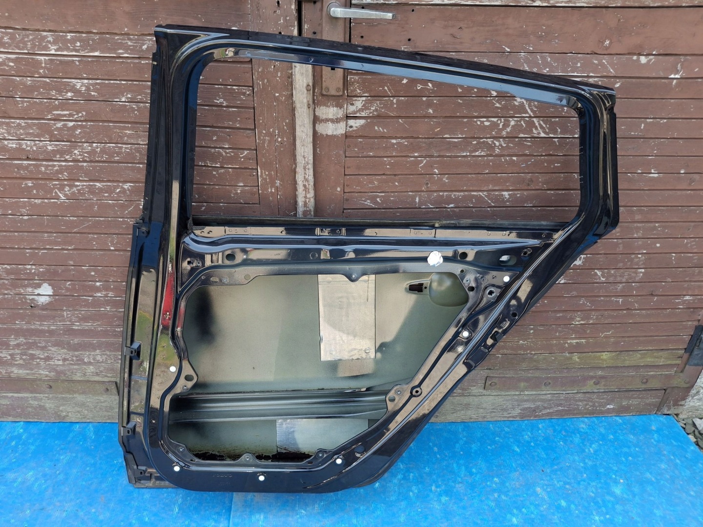 door right rear. VOLVO V60 and 2010R->2018R