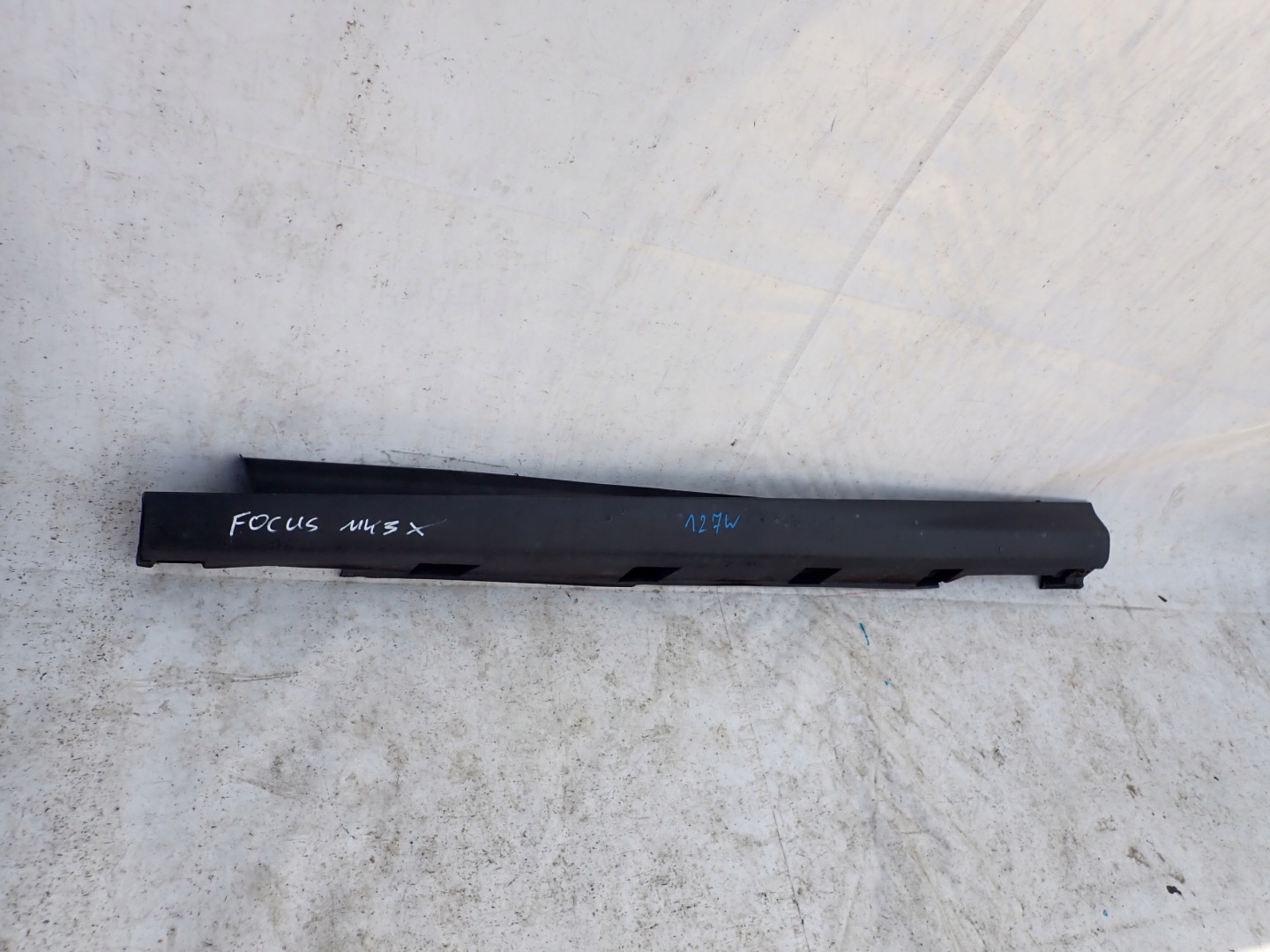 FORD FOCUS III MK3 threshold left moulding threshold left