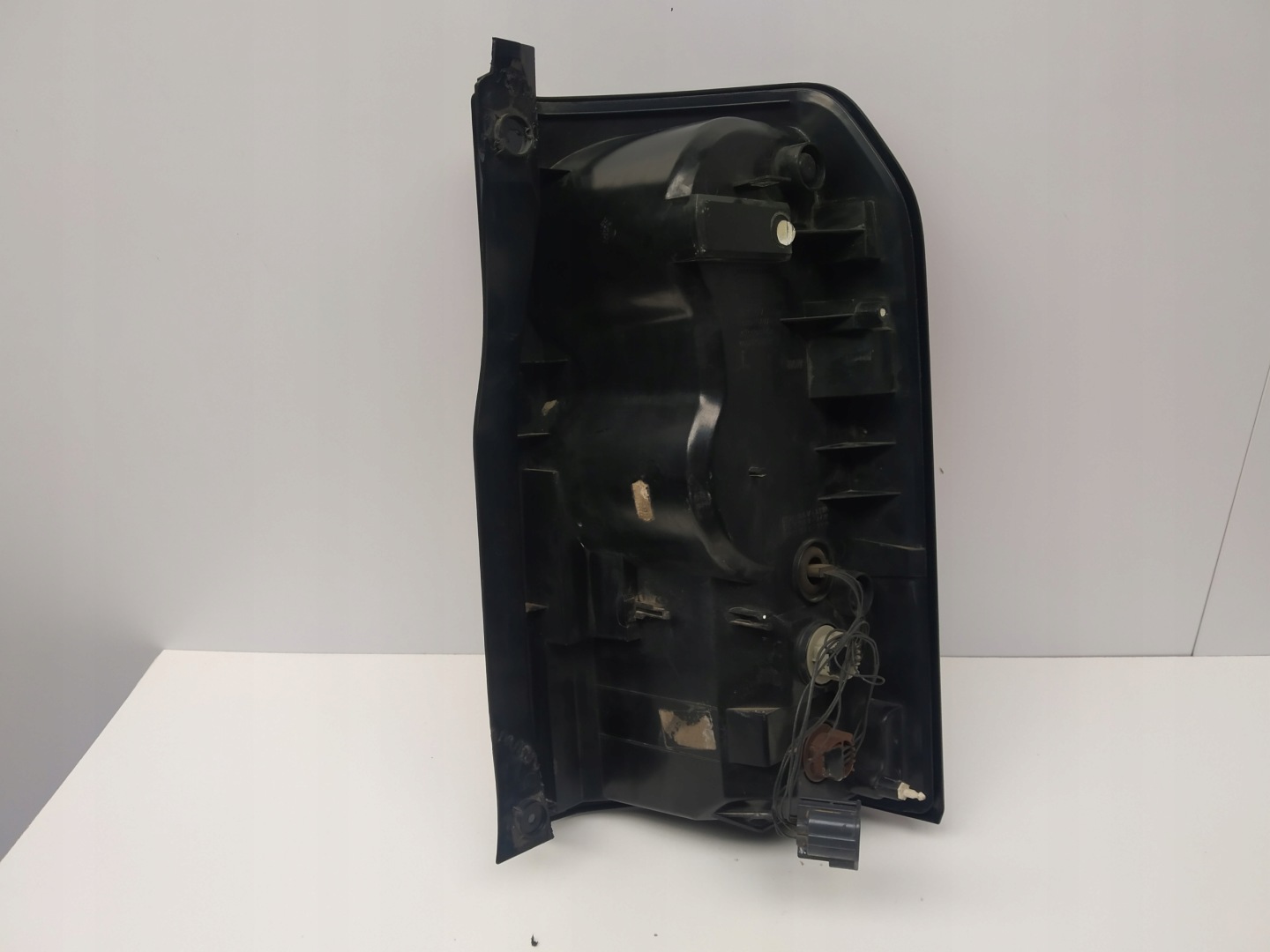 2009-2013r Land Rover Discovery IV light LED rear part left original L319