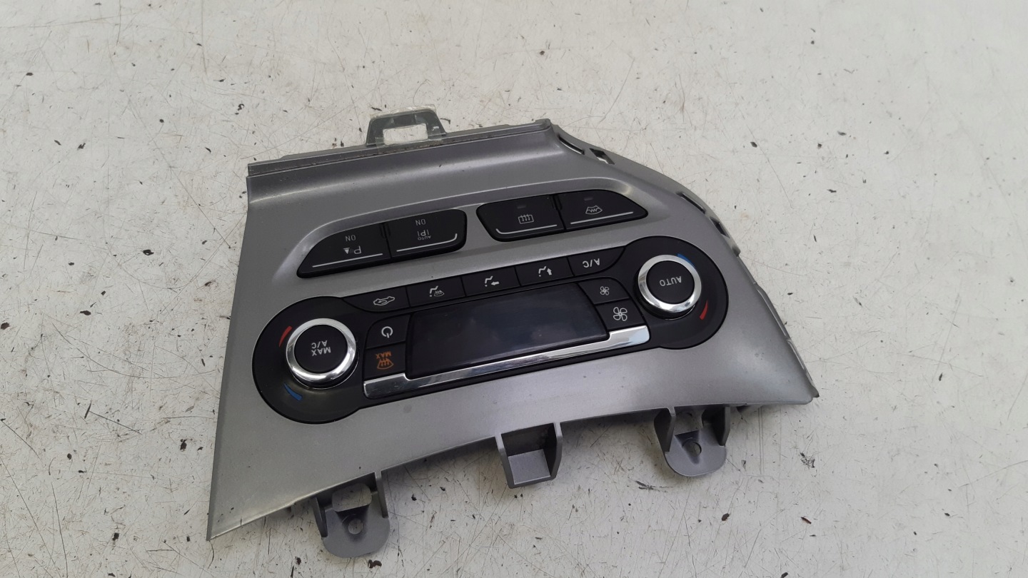Panel des lüfters BM5T18C612CL Ford Focus MK3