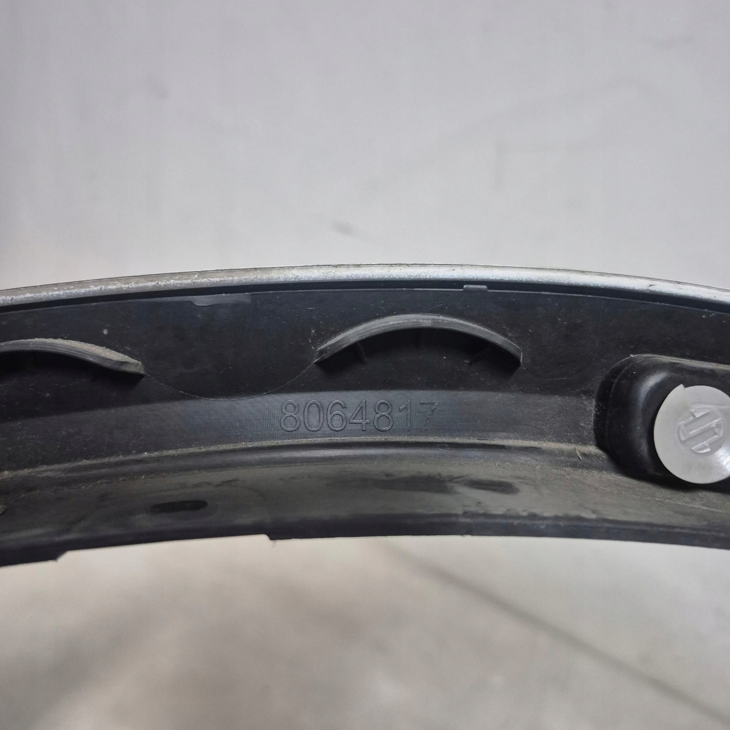 BMW X3 G01 m-packet 17-24 moulding cap left front