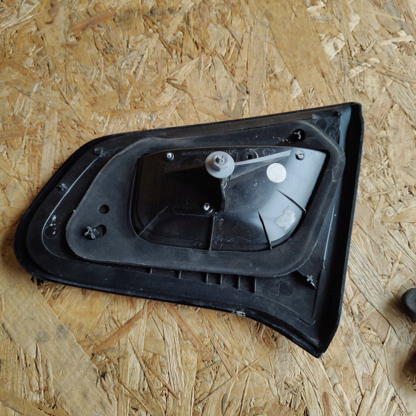 light rear w klapie rear part side left Citroen C3 9685225580