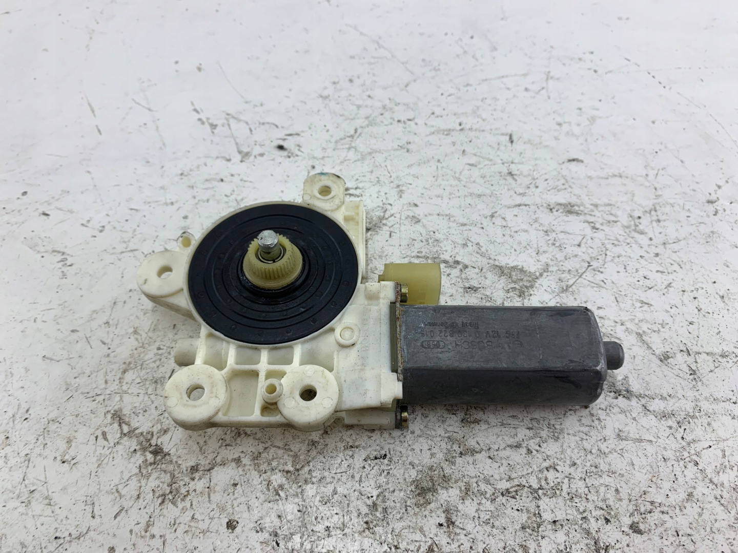 MERCEDES W168 mini motor windows right front A1688203842
