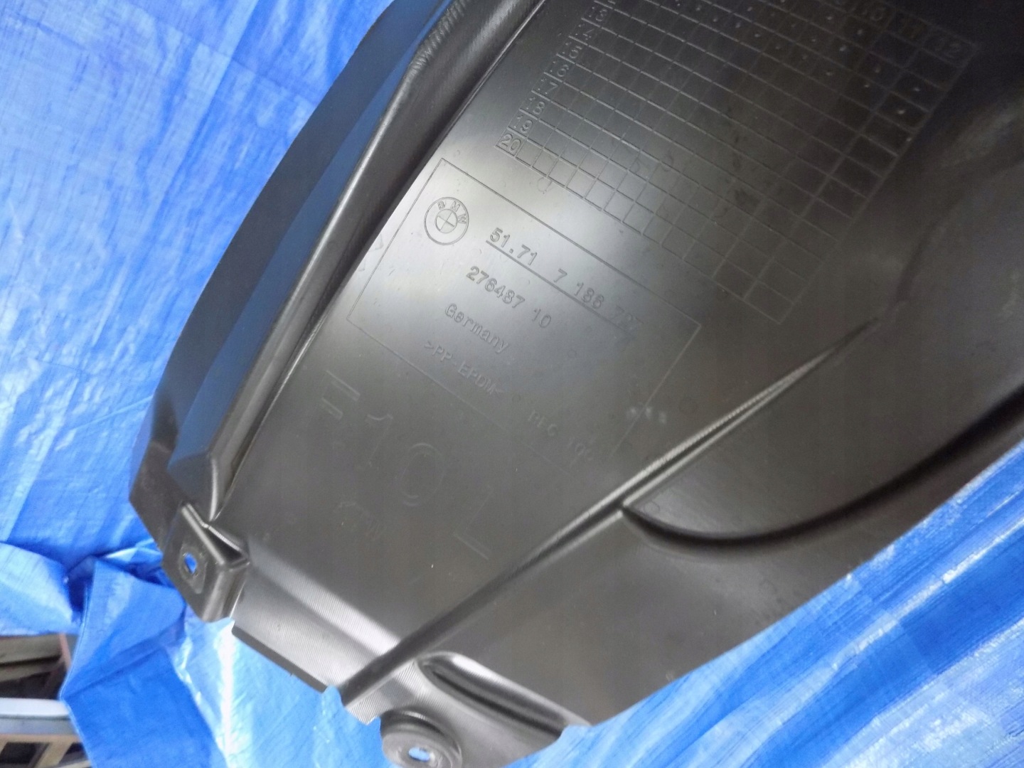 mudguard left front left front BMW 5 F10 2012R 3,0B