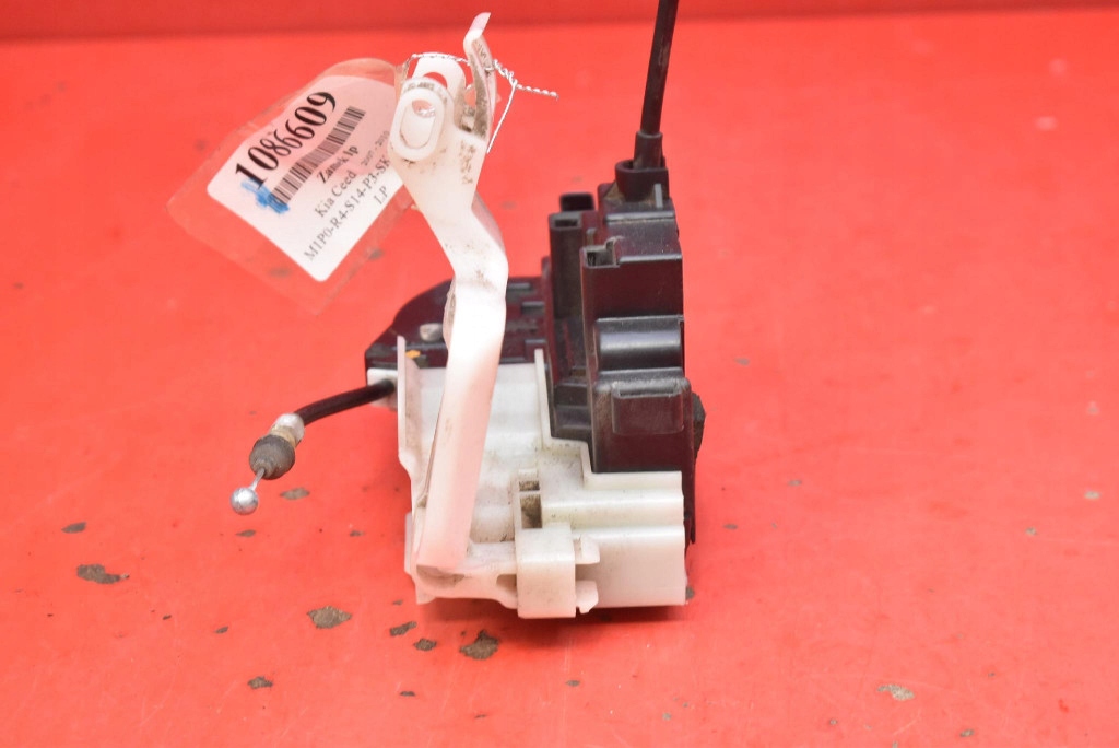 lock door left front front EU KIA CEED 1 and KOMBI 07-10