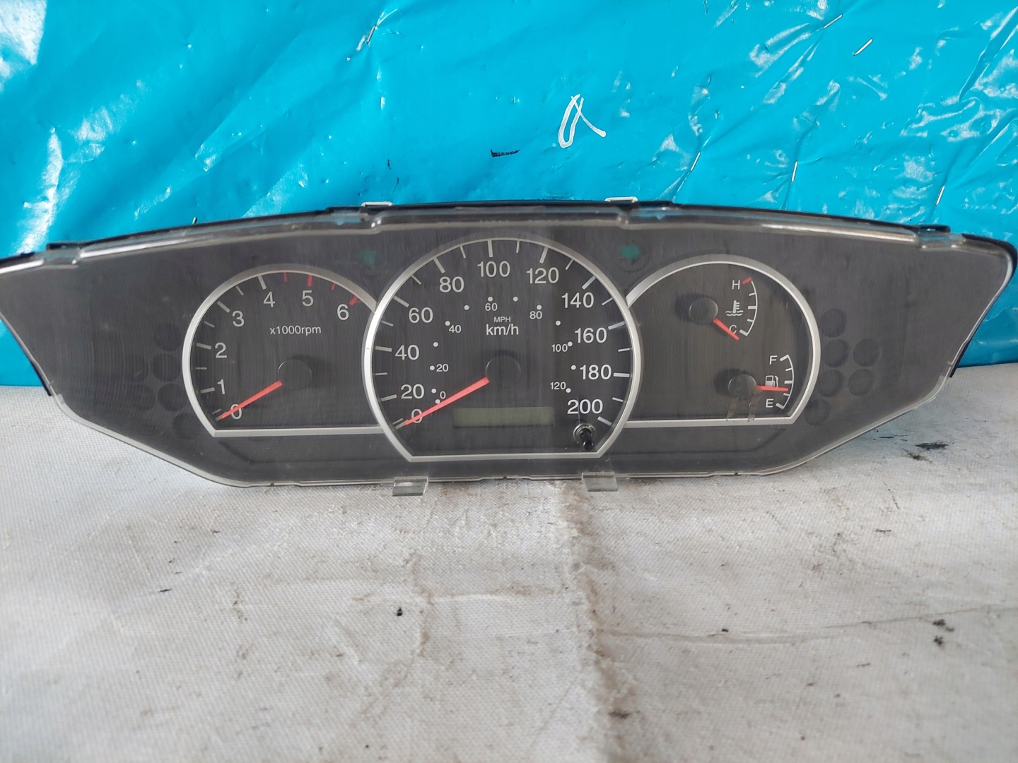 dials clock KIA CARENS II 2.0 CRDI 20021223
