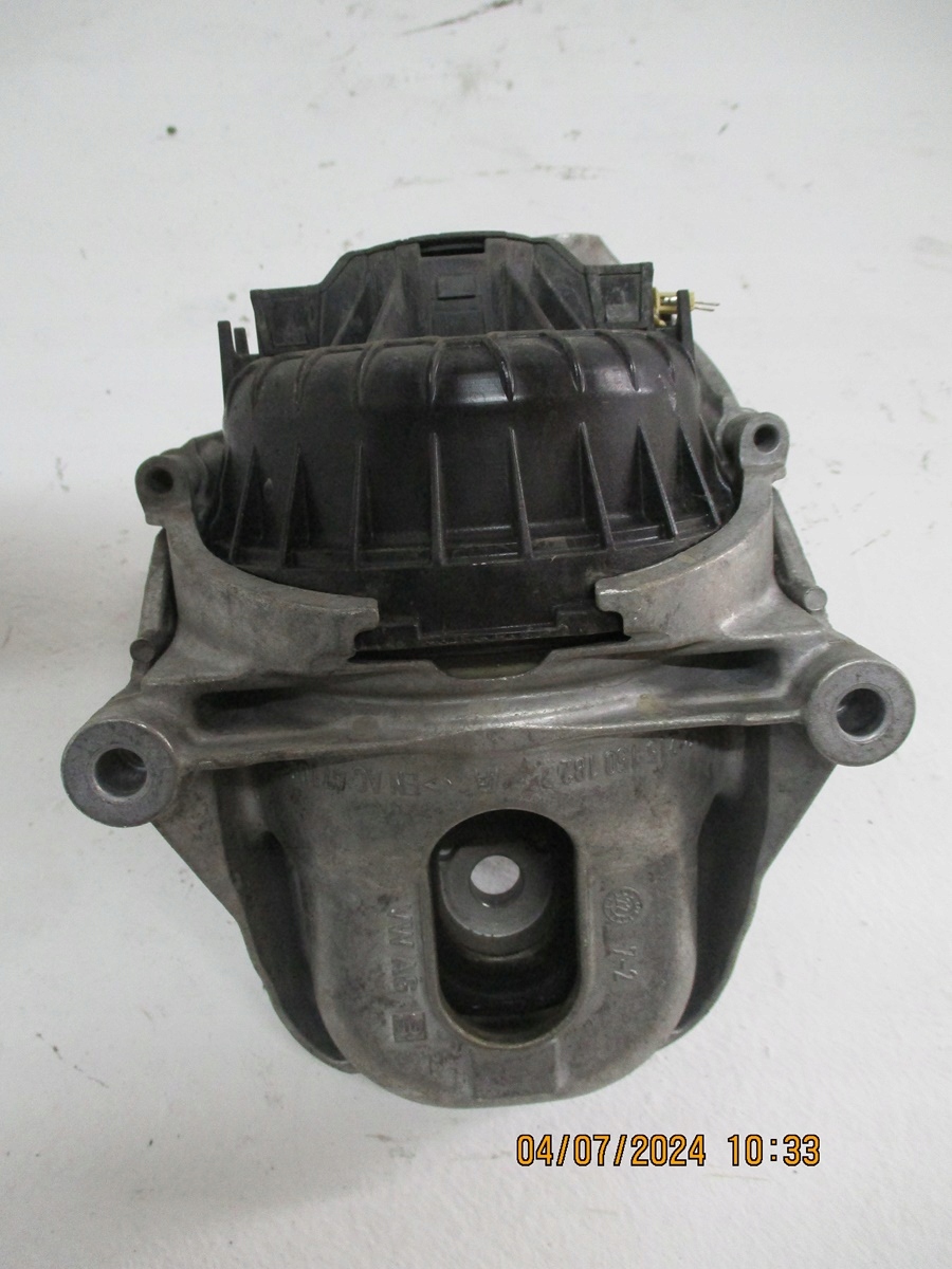 holder engine mount AUDI Q7 4M0199372FF 4M0199371FF