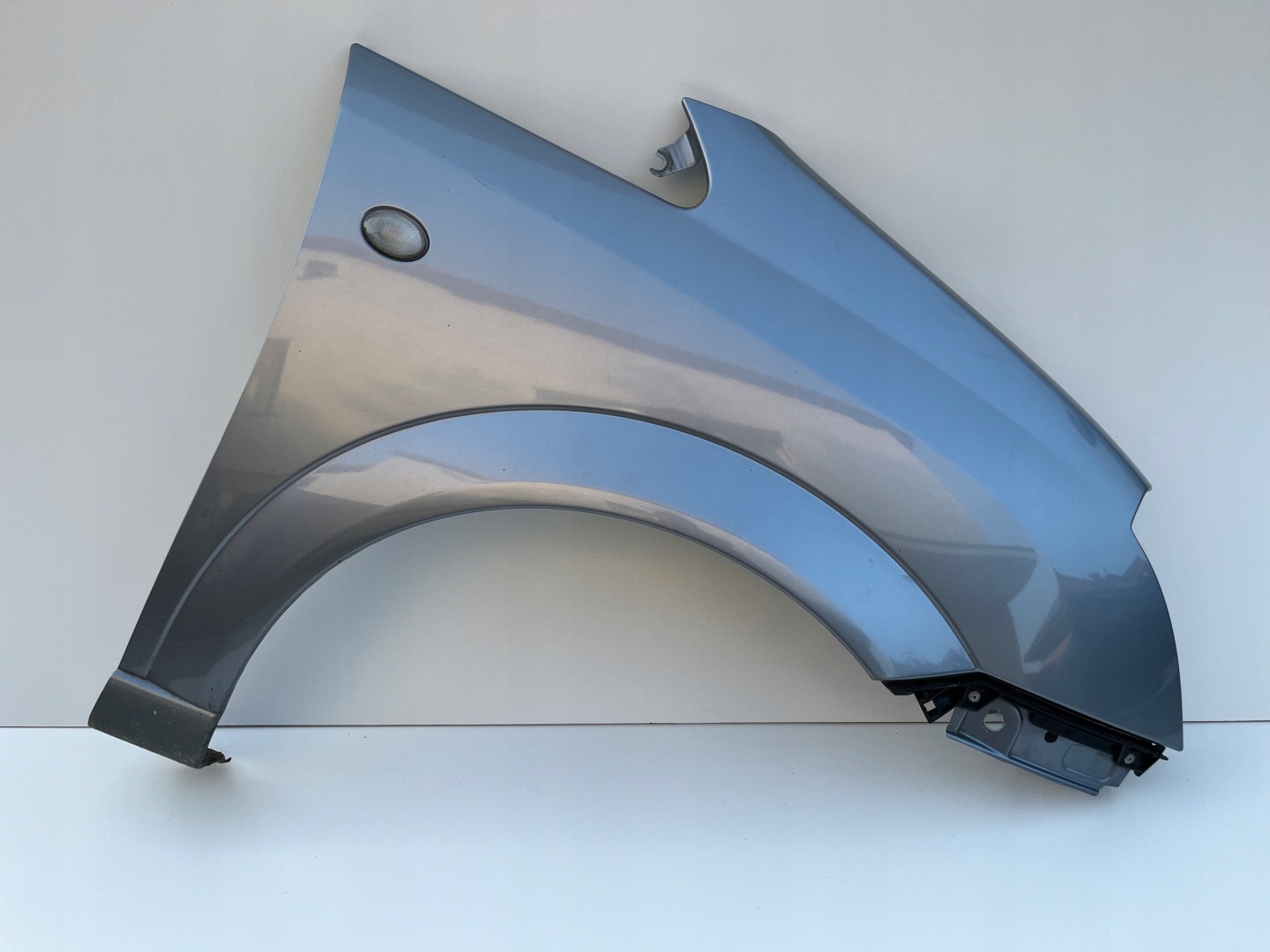fender right front Opel MERIVA A Z163 03-10r.