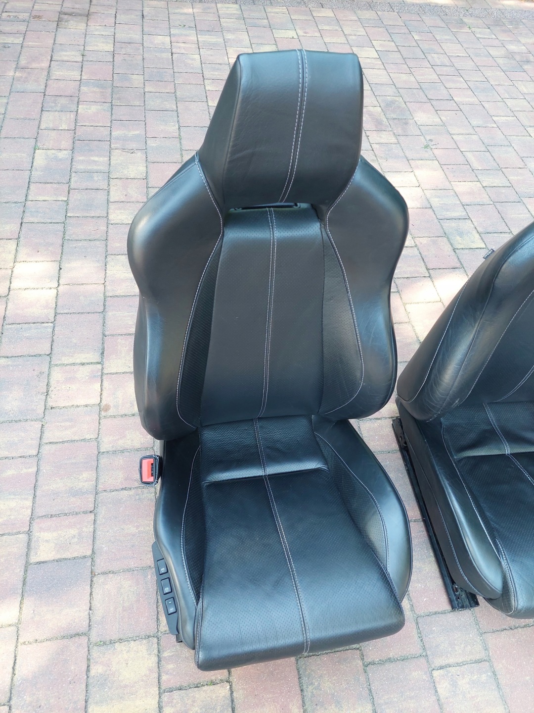Sitze KOMPLET Sitz vorne links rechts ASTON MARTIN DB9