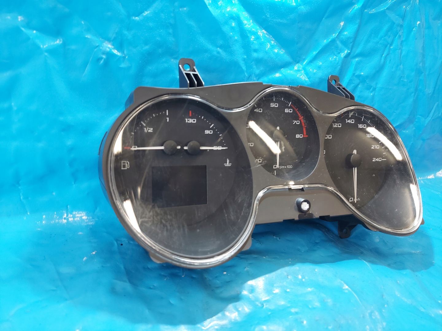 dials clock LEON II 1.4 TSI 1P0920810E