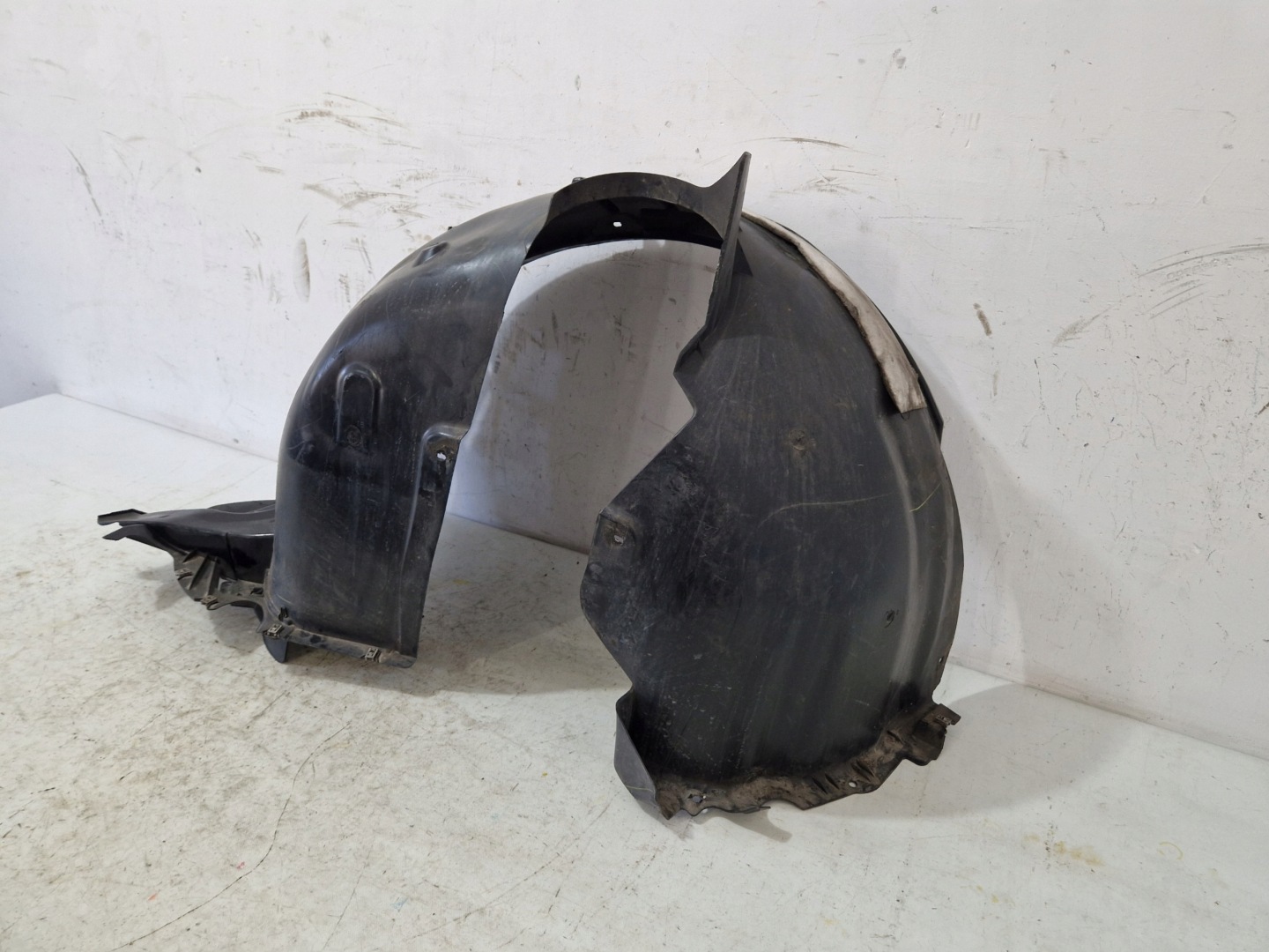 VW TIGUAN II 2 ALLSPACE 5NN mudguard front right 5NN805912B