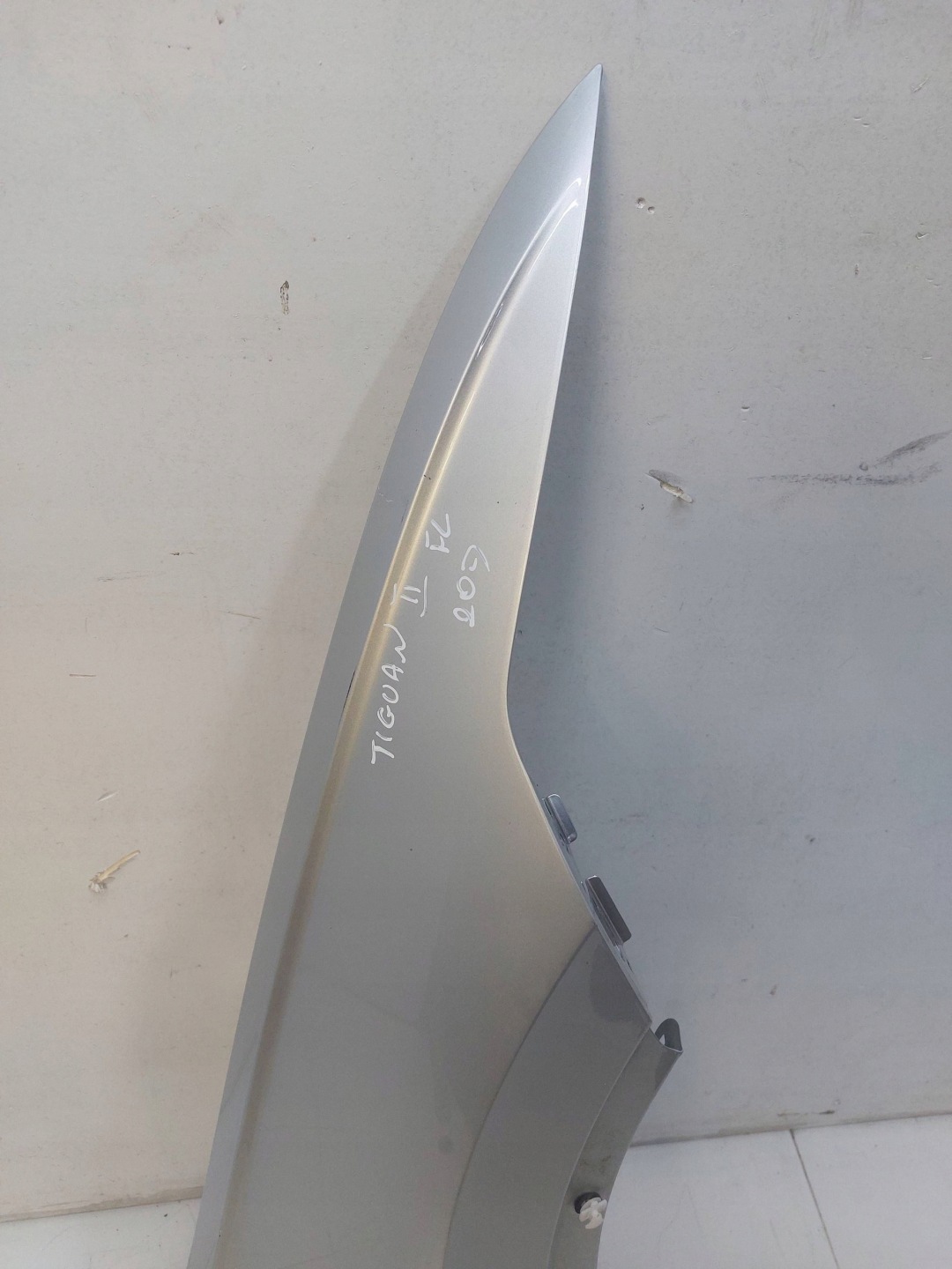 VW TIGUAN II 5NA LIFT 20r- fender front right front original