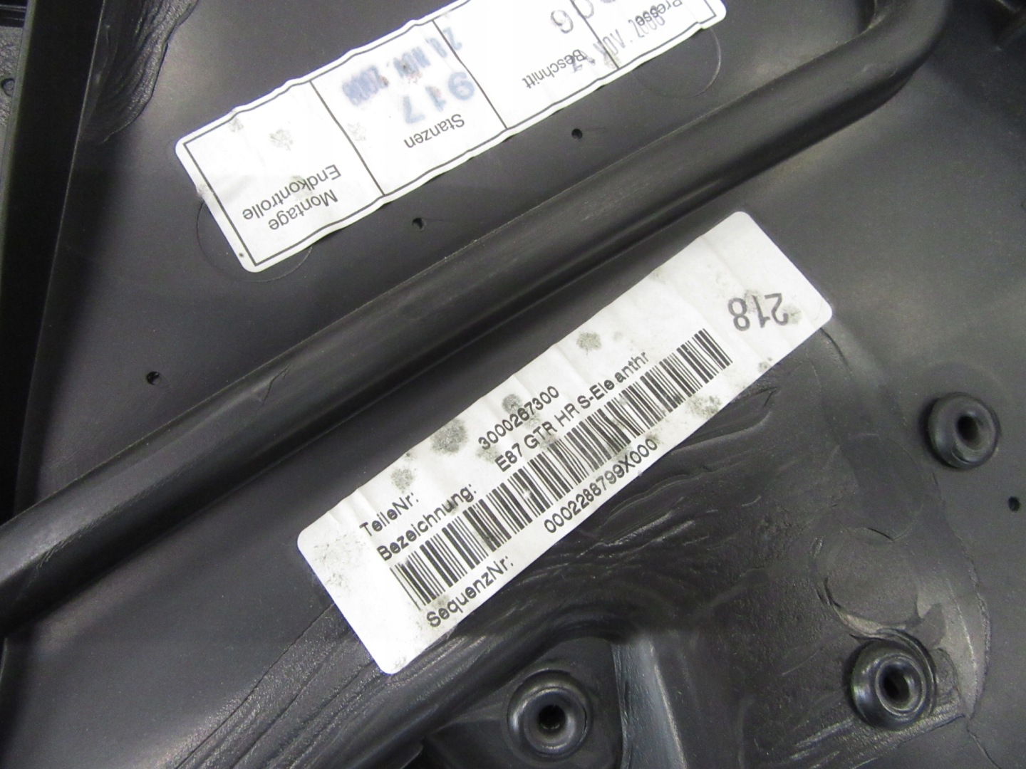 oldal kárpit ajtó jobb hátsó utas BMW e87