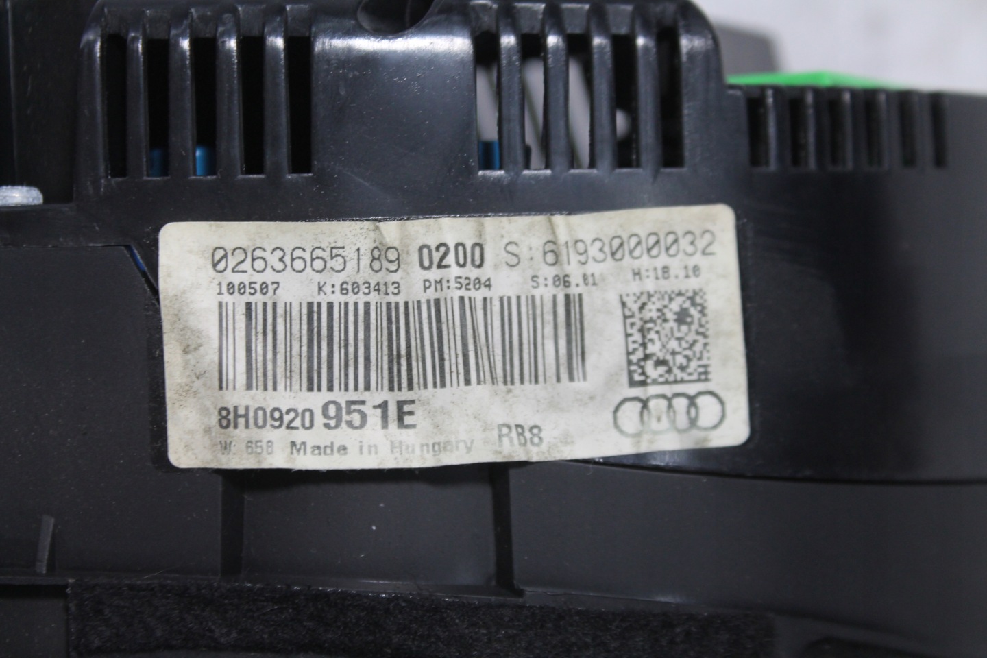 dials dials 8H0920951E AUDI A4 B7 3.0 TDI UK