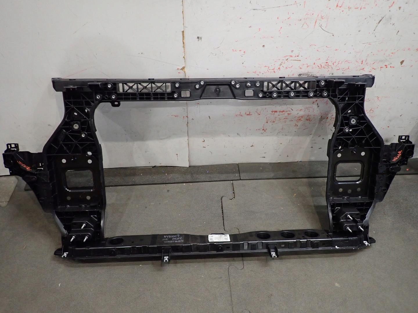 support panel for radiators KIA SPORTAGE V 2021 64101-R2000