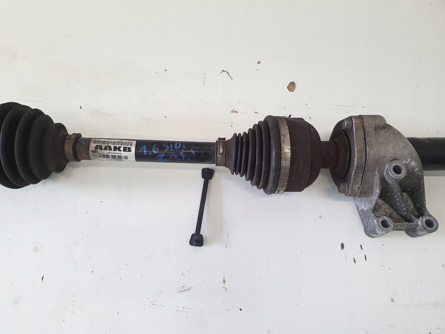 OPEL ZAFIRA C semi-axis right 13348259 AAKB 1.6T SIDI