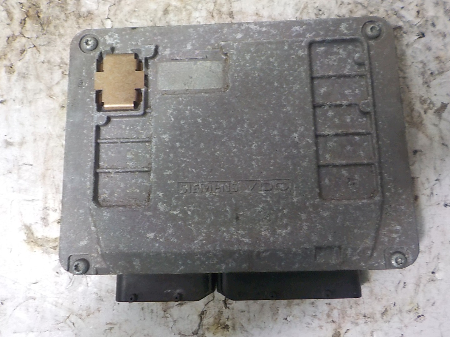 VW TOURAN and computer control unit 06A906033KR 5WP4049604