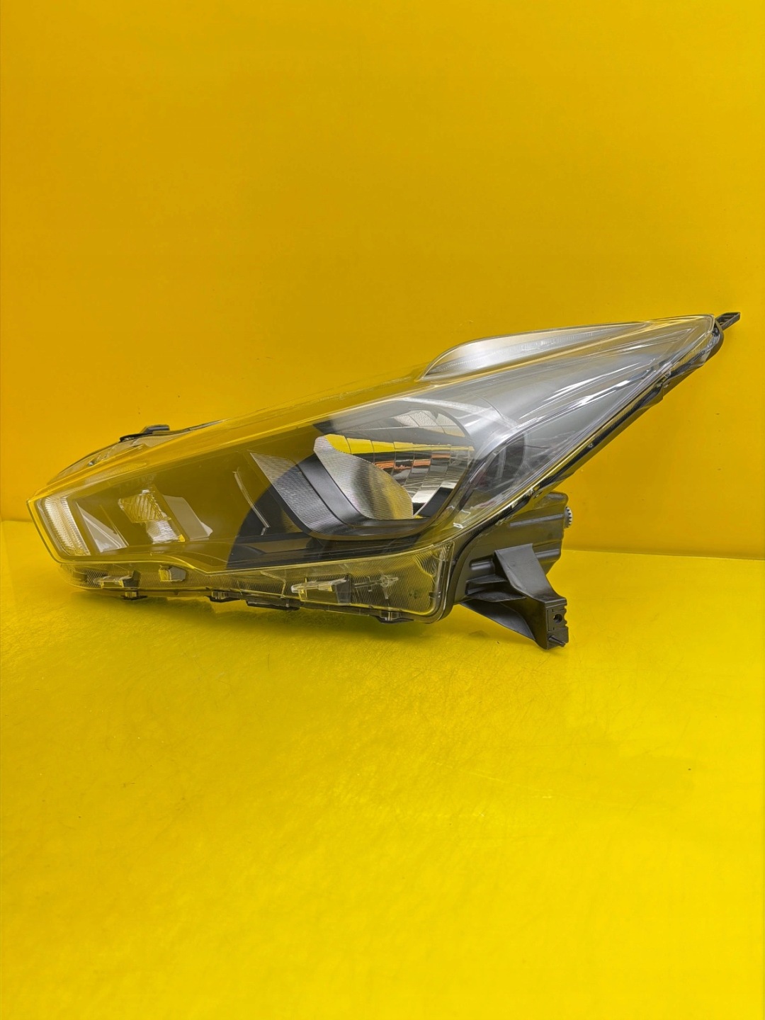 light left Nissan Micra V 5 K14 normal + Led black 100-18728
