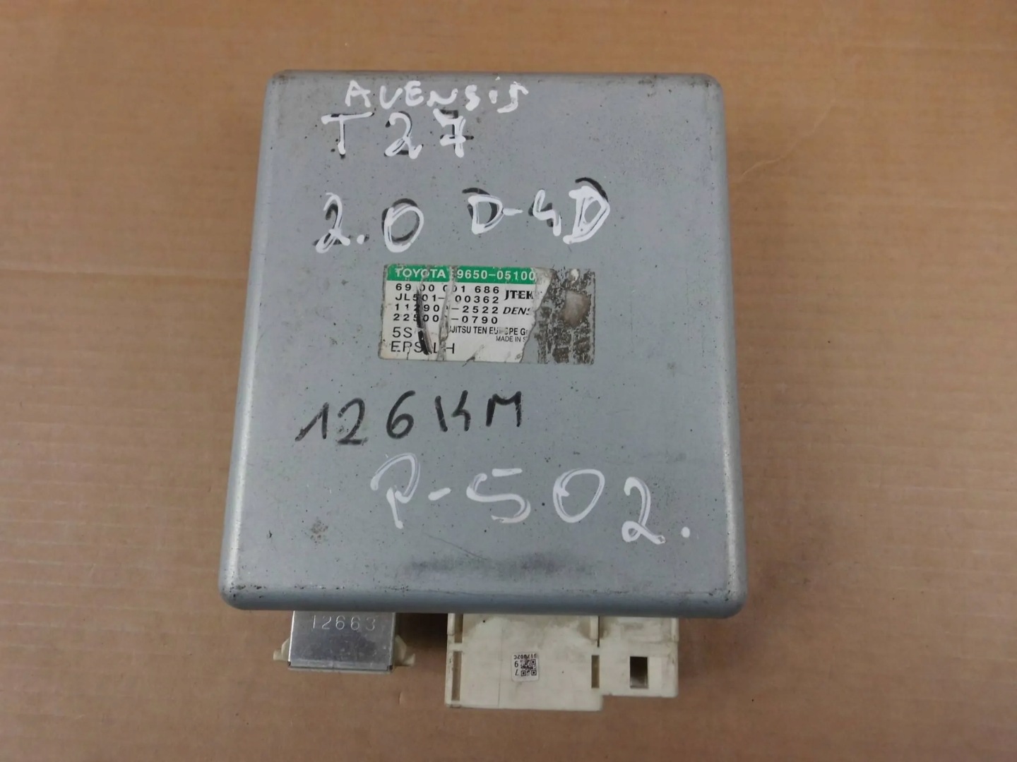 Toyota Avensis III T27 unité de commande électronique uce module crémaillère de direction volant
