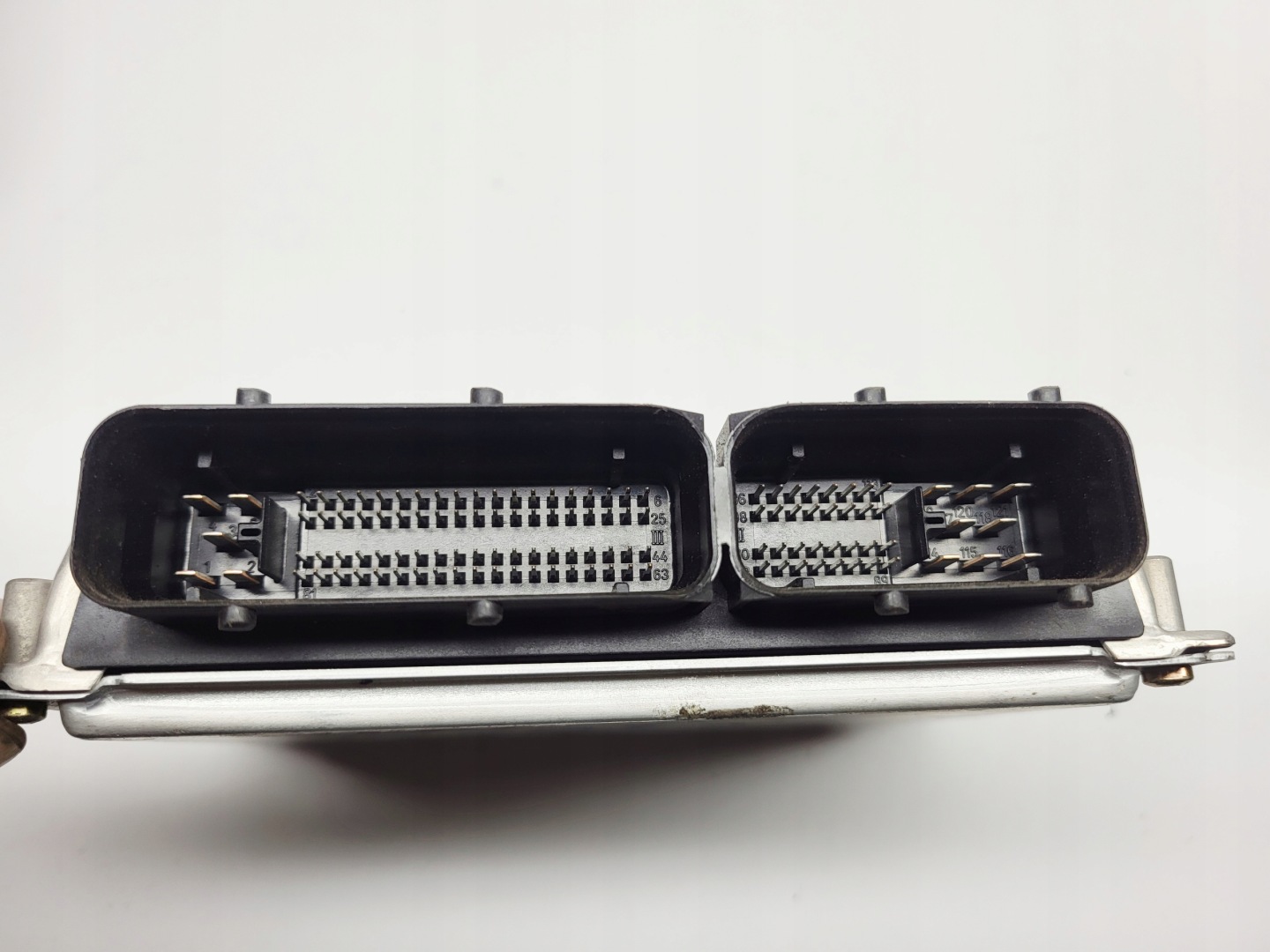 computer control unit of the engine AUDI A6 C5 2.4 V6 3B0907552P 0261206398