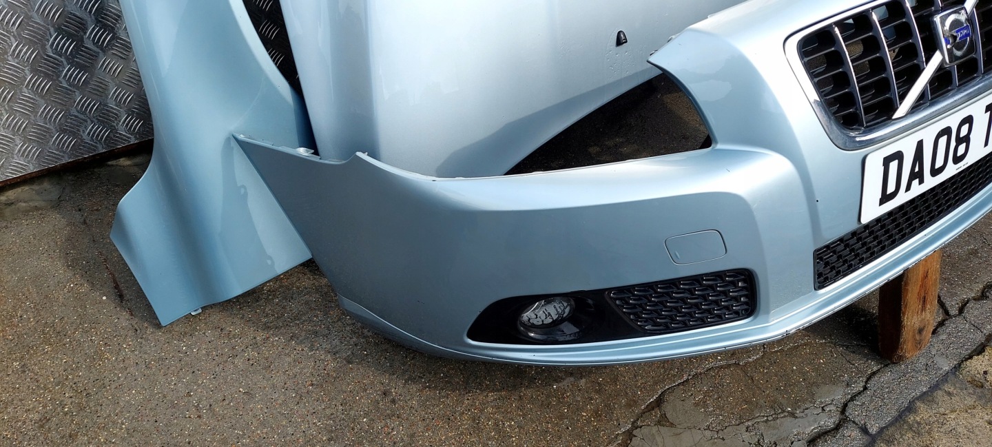 bumper front VOLVO V70 S80 07-13 LAK: 477-46