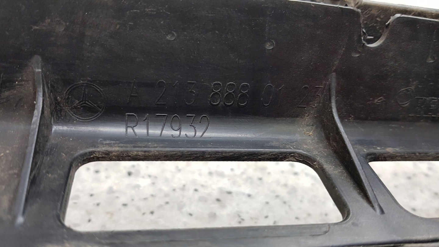 MERCEDES E KLASA W213 2016 - Grill Grill A2138880123
