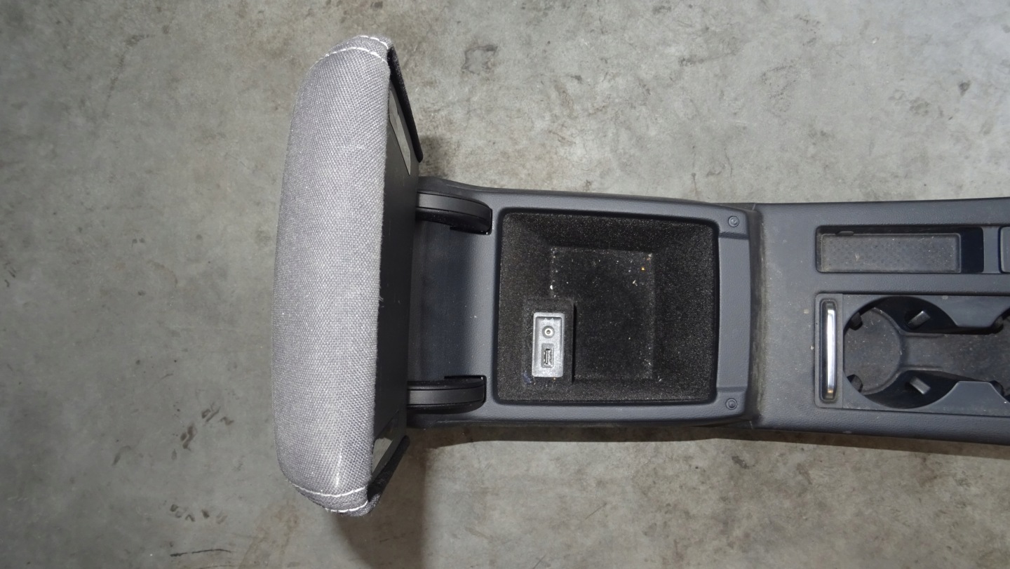 Tunel central Vw Passat B8 3G2863241C NR M894