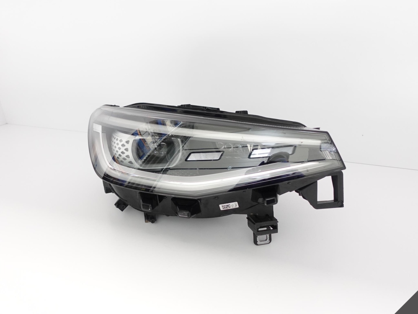 VW ID.4 11B 20- light IQ.LIGHT FULL LED EU B.LADNA