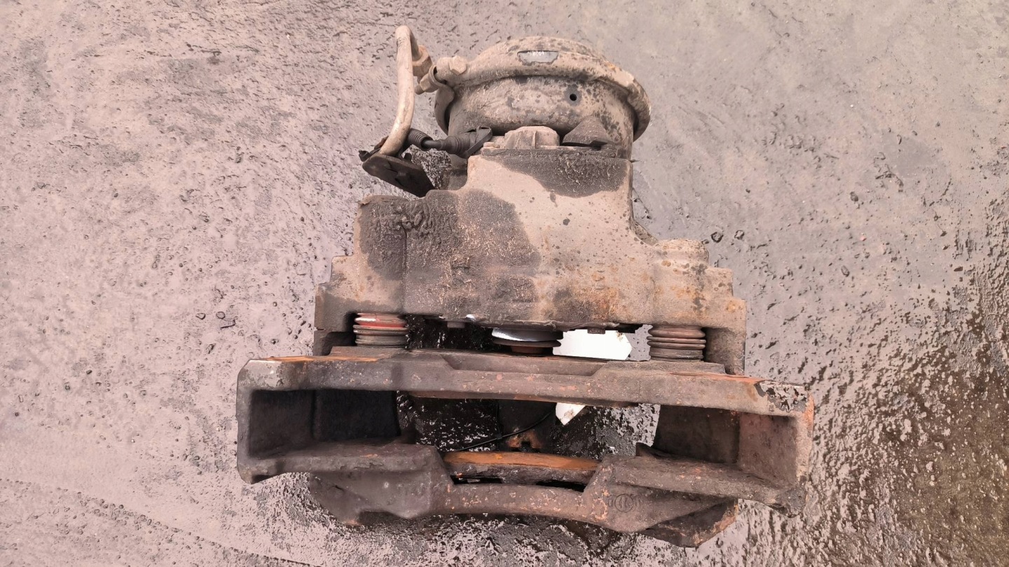 caliper brake front right MAN TGL 12.210