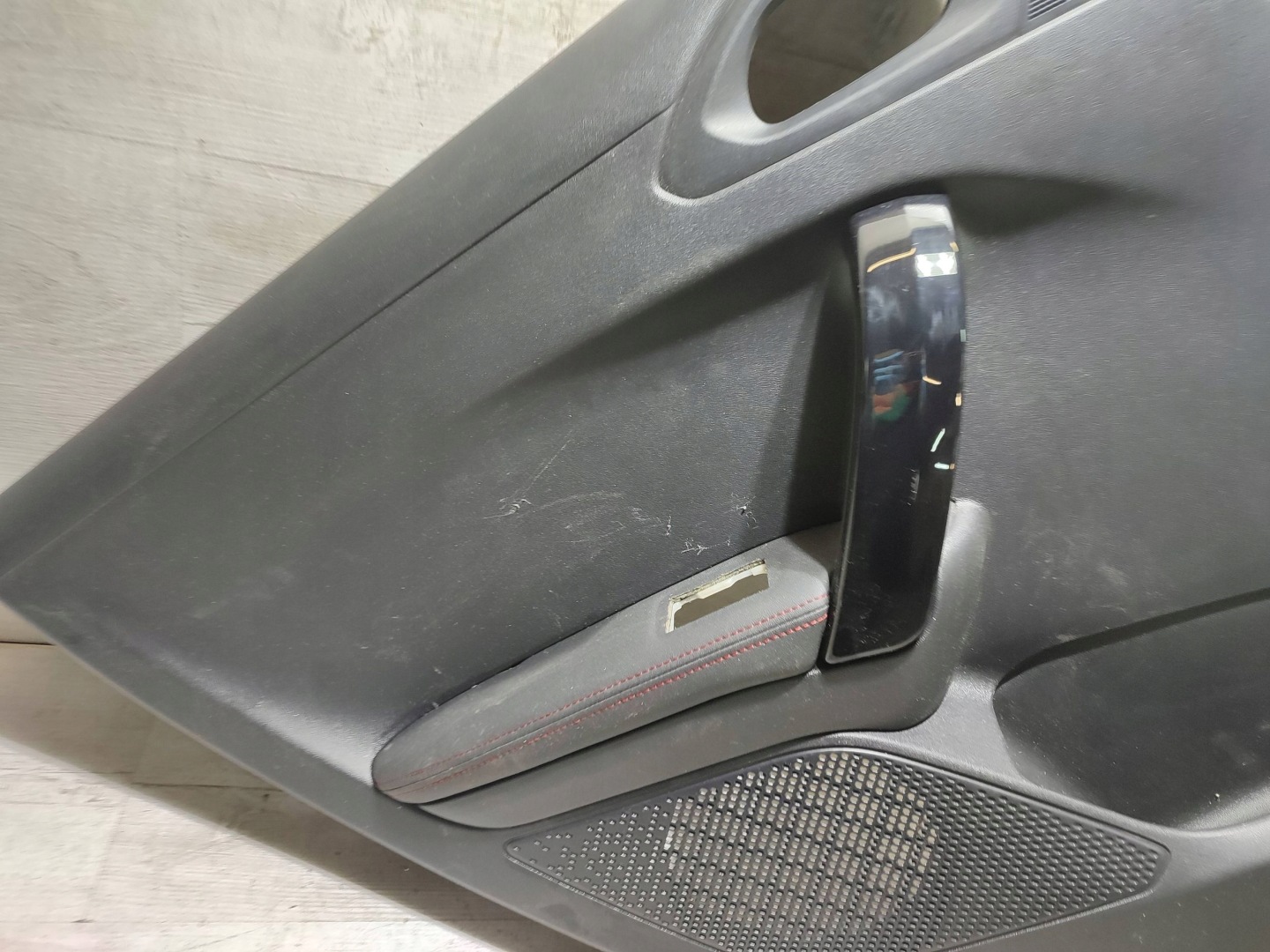 Peugeot 2008 and 2018 rear part side left side upholstery door