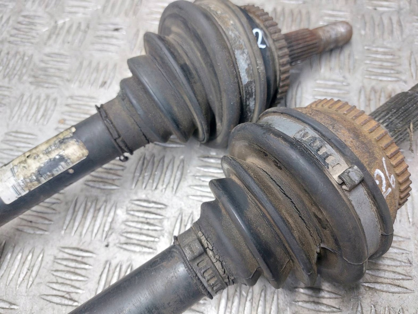 semi-axis left front + right front 5B VOLVO 850 2.0 10V