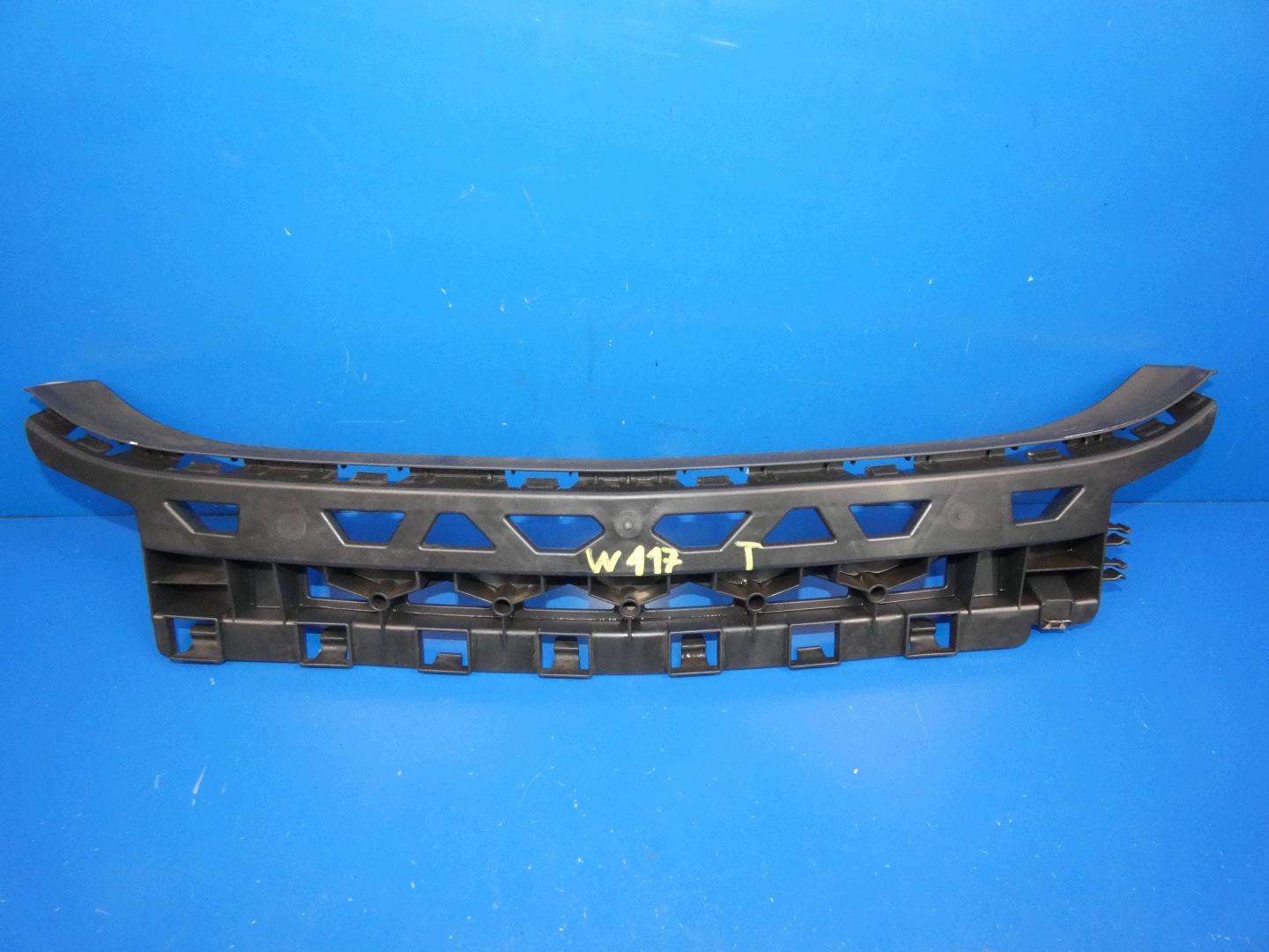 MERCEDES CLA W117 Berline Support Support plaque Poignée Pare choc Moyenne Arrière