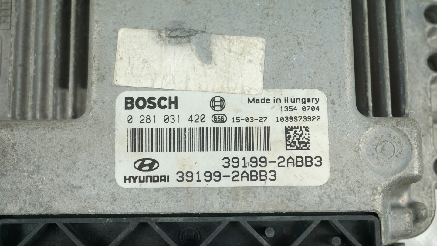 computer control unit of the engine HYUNDAI IX35 1.7 CRDI 0281031420 39199-2ABB3