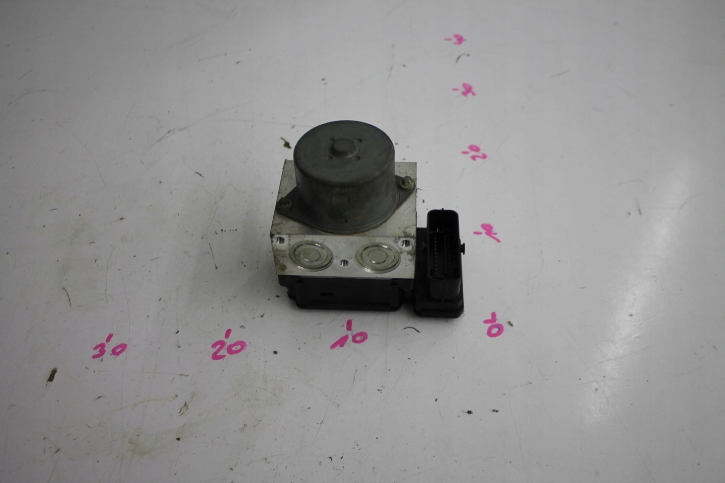 SERVO BUBANJ ABS 6G91-2M110-AH FORD S-MAX MK1