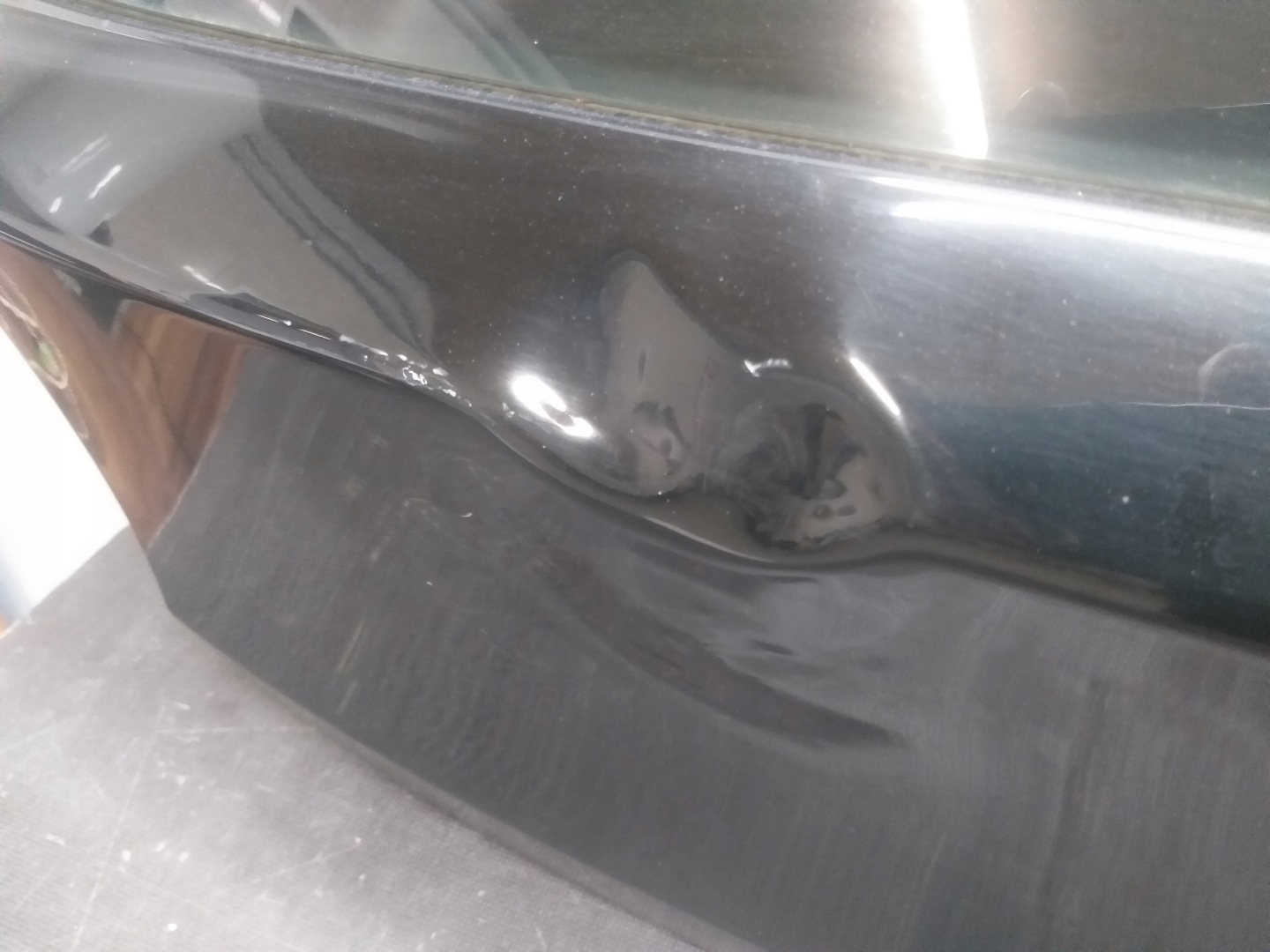 boot door BMW and 1 E87